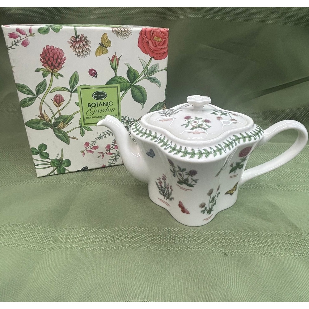 Portmeirion Botanic Garden Irish Flowers Teapot Susan Williams Ellis w/Box